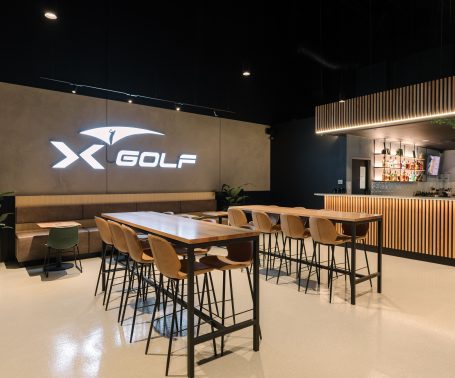 X Golf Bar